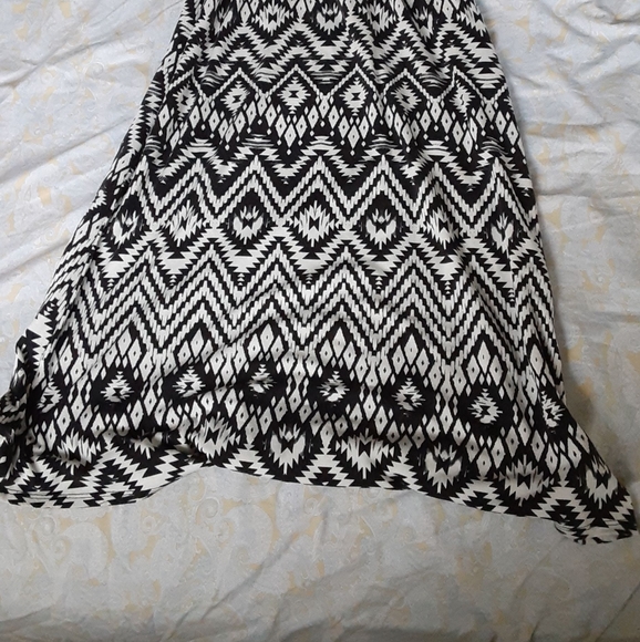 Long 👗 - Picture 4 of 7